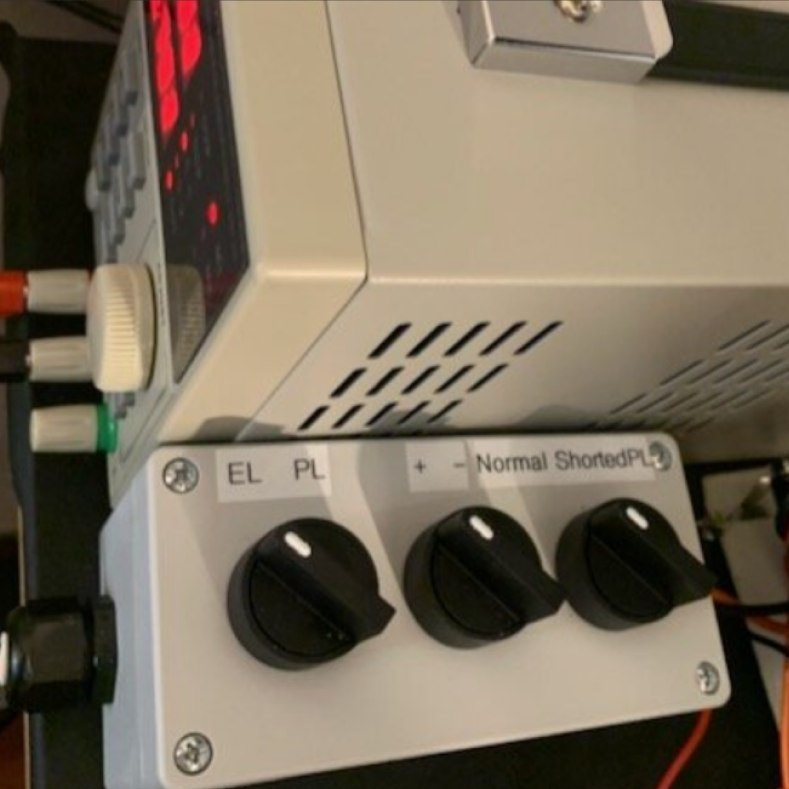 Switch box between forward/reverse bias