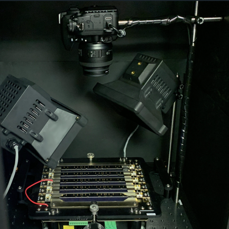 EL chuck for cells with up to 16 busbars​